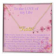 "Personalized Name Necklace – A Timeless Expression of Love"